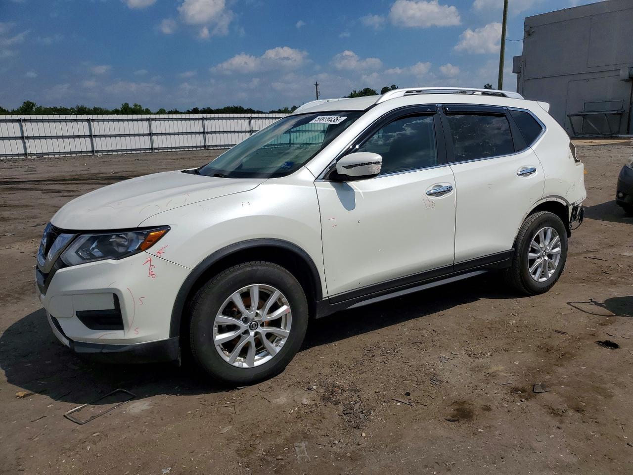 2017 NISSAN ROGUE SV