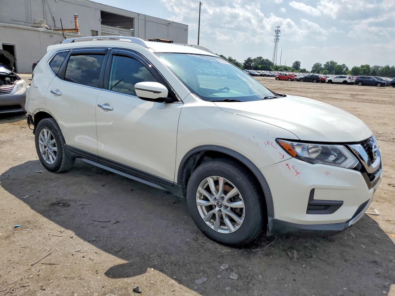 2017 NISSAN ROGUE SV — снимка 4