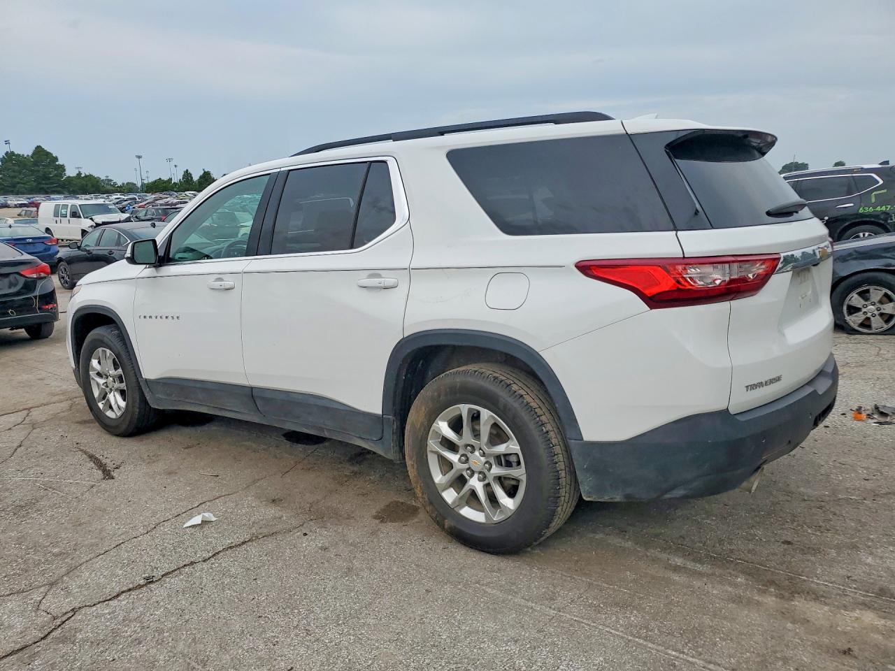 2020 CHEVROLET TRAVERSE LT — снимка 2