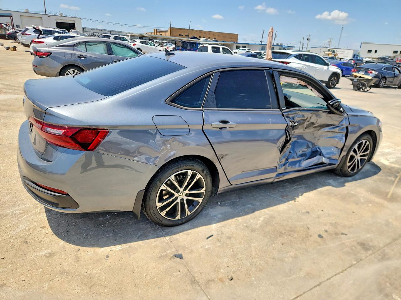 2024 VOLKSWAGEN JETTA SPORT — снимка 3
