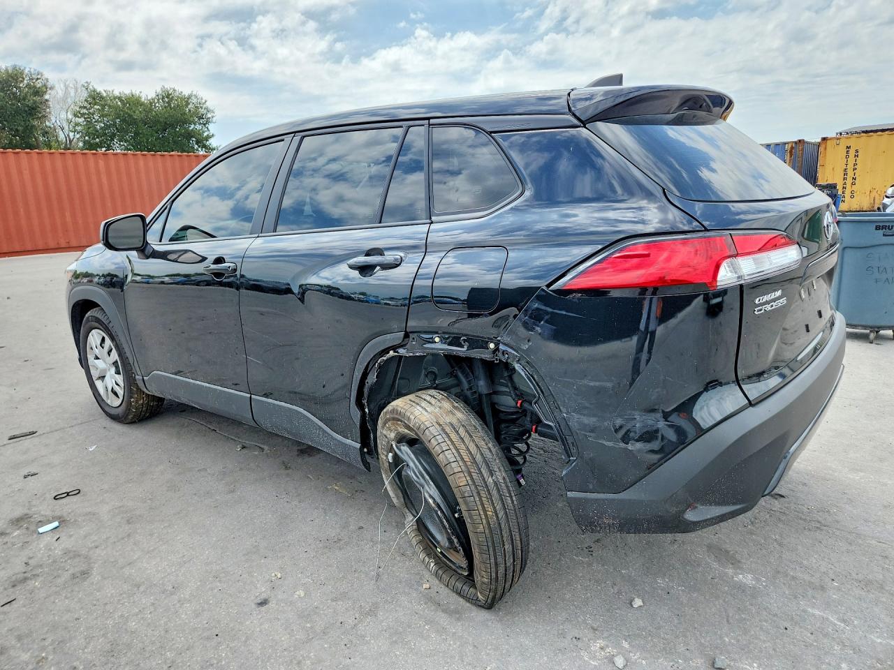 2025 TOYOTA COROLLA CROSS L — снимка 2
