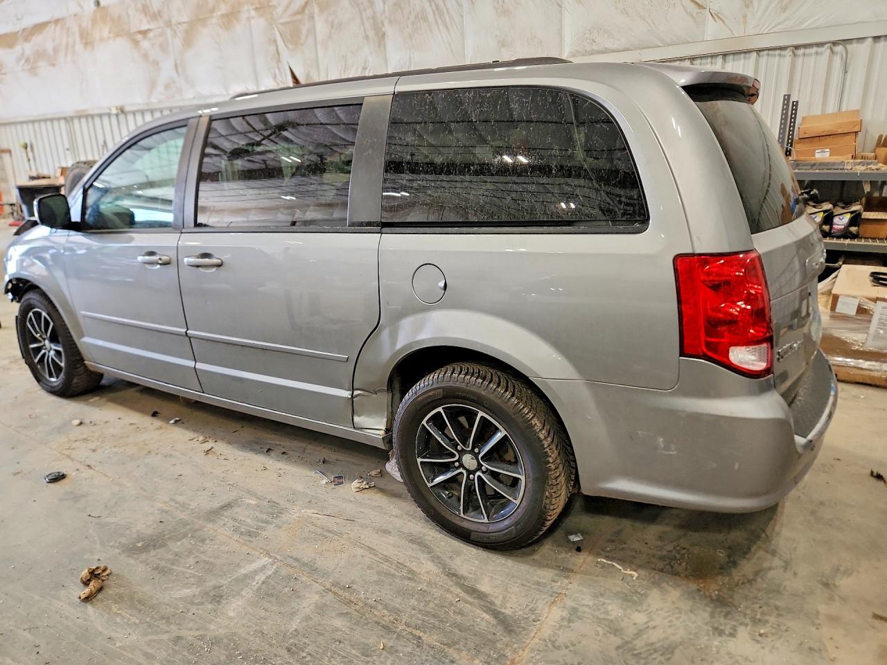 2017 DODGE GRAND CARAVAN GT — снимка 2
