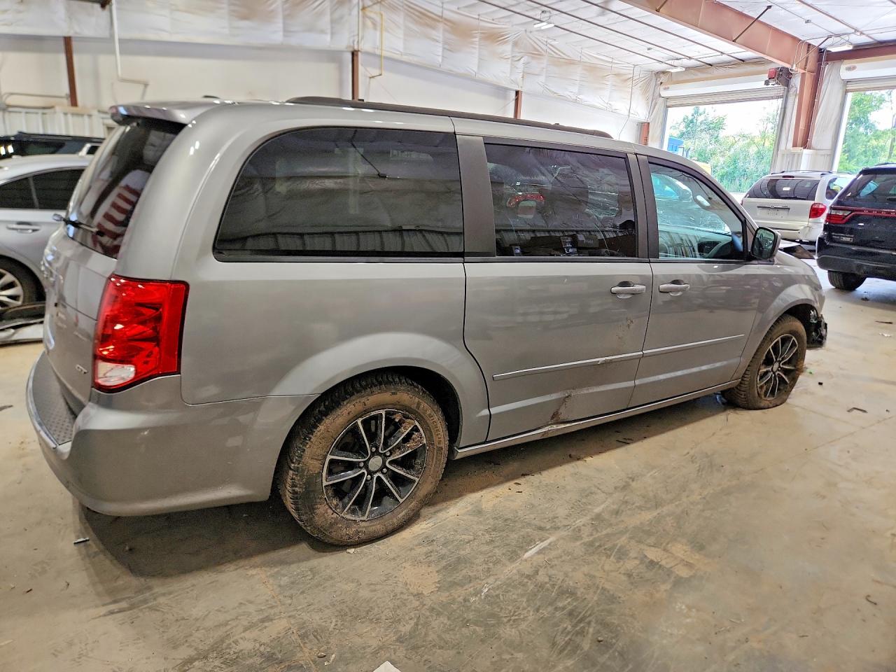 2017 DODGE GRAND CARAVAN GT — снимка 3