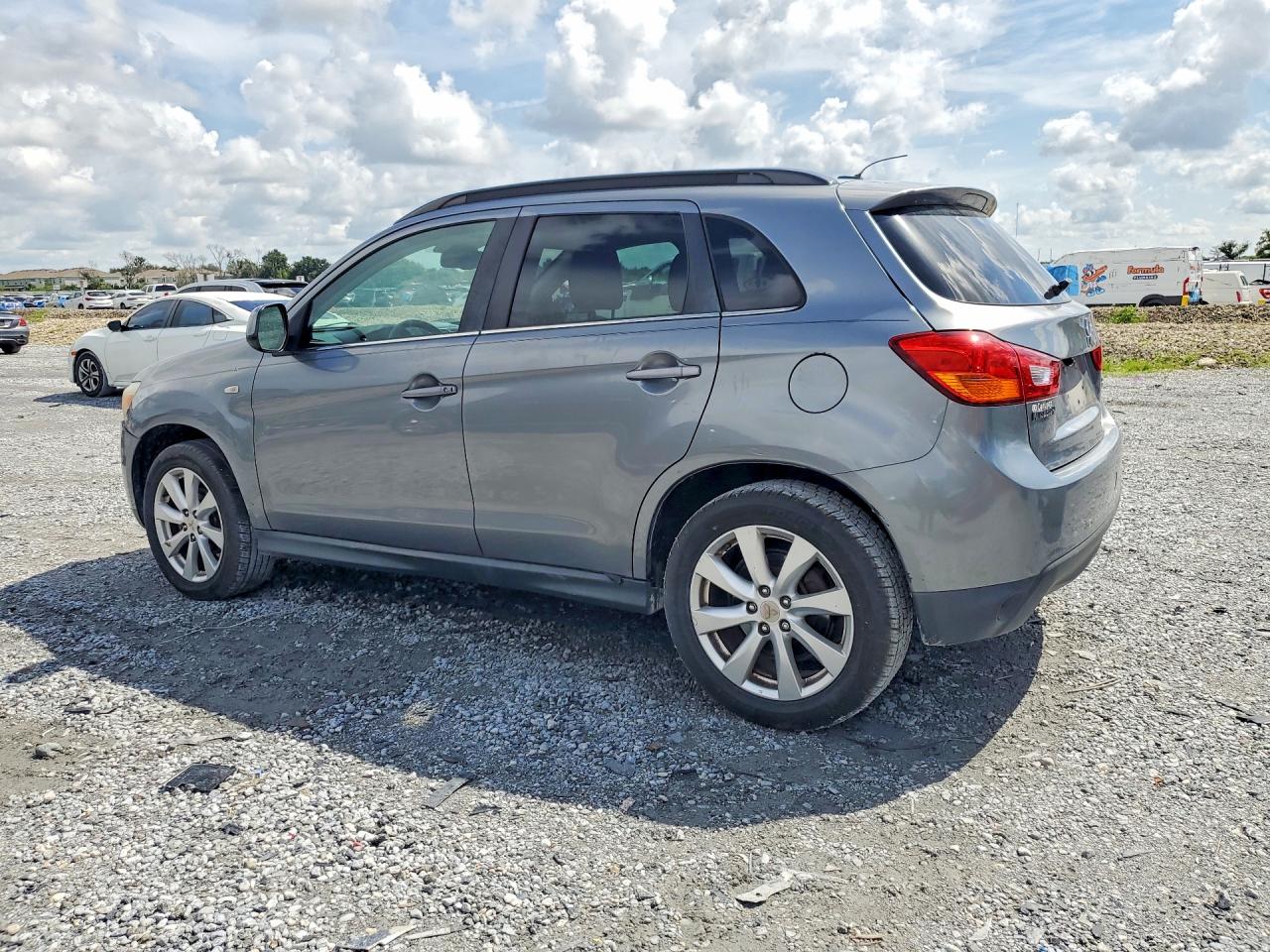2015 MITSUBISHI OUTLANDER SPORT SE — снимка 2