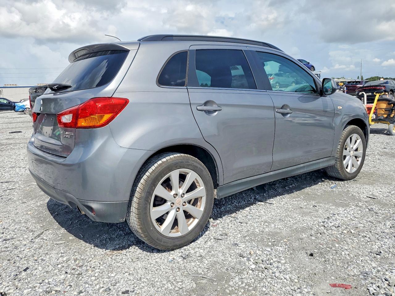2015 MITSUBISHI OUTLANDER SPORT SE — снимка 3