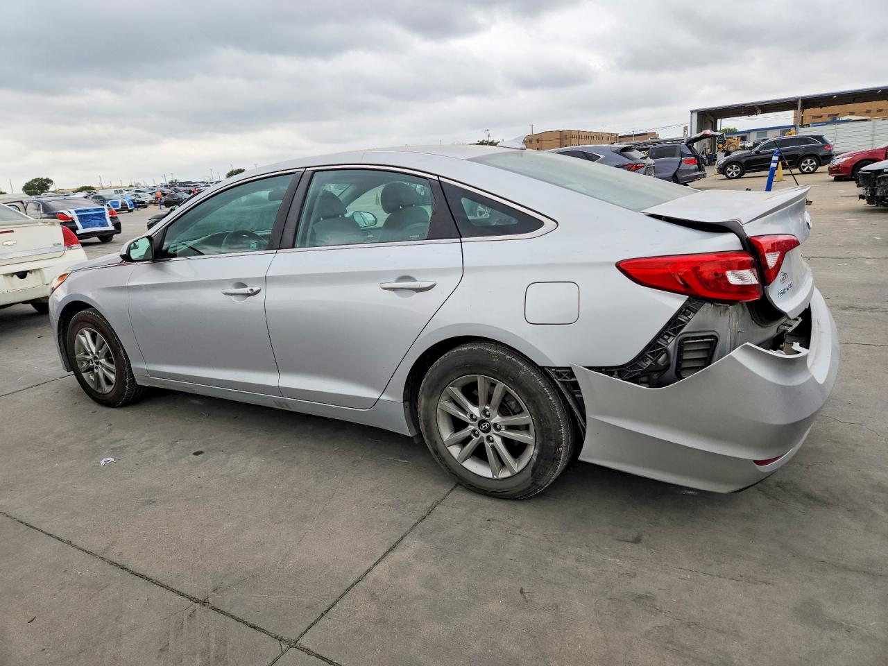 2017 HYUNDAI SONATA SE — снимка 2