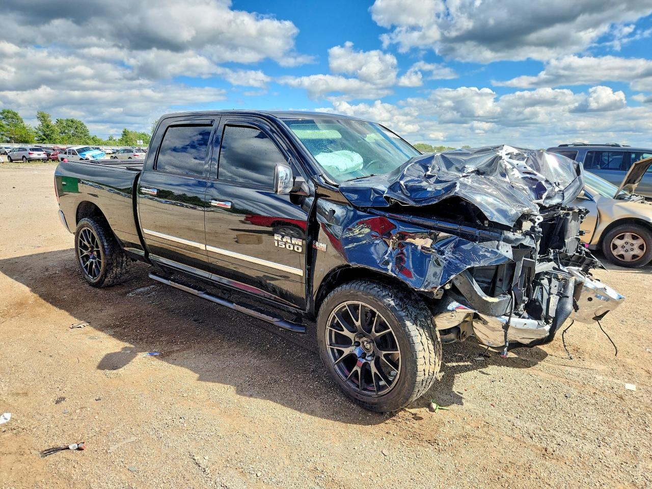 2017 RAM 1500 LARAMIE — снимка 4