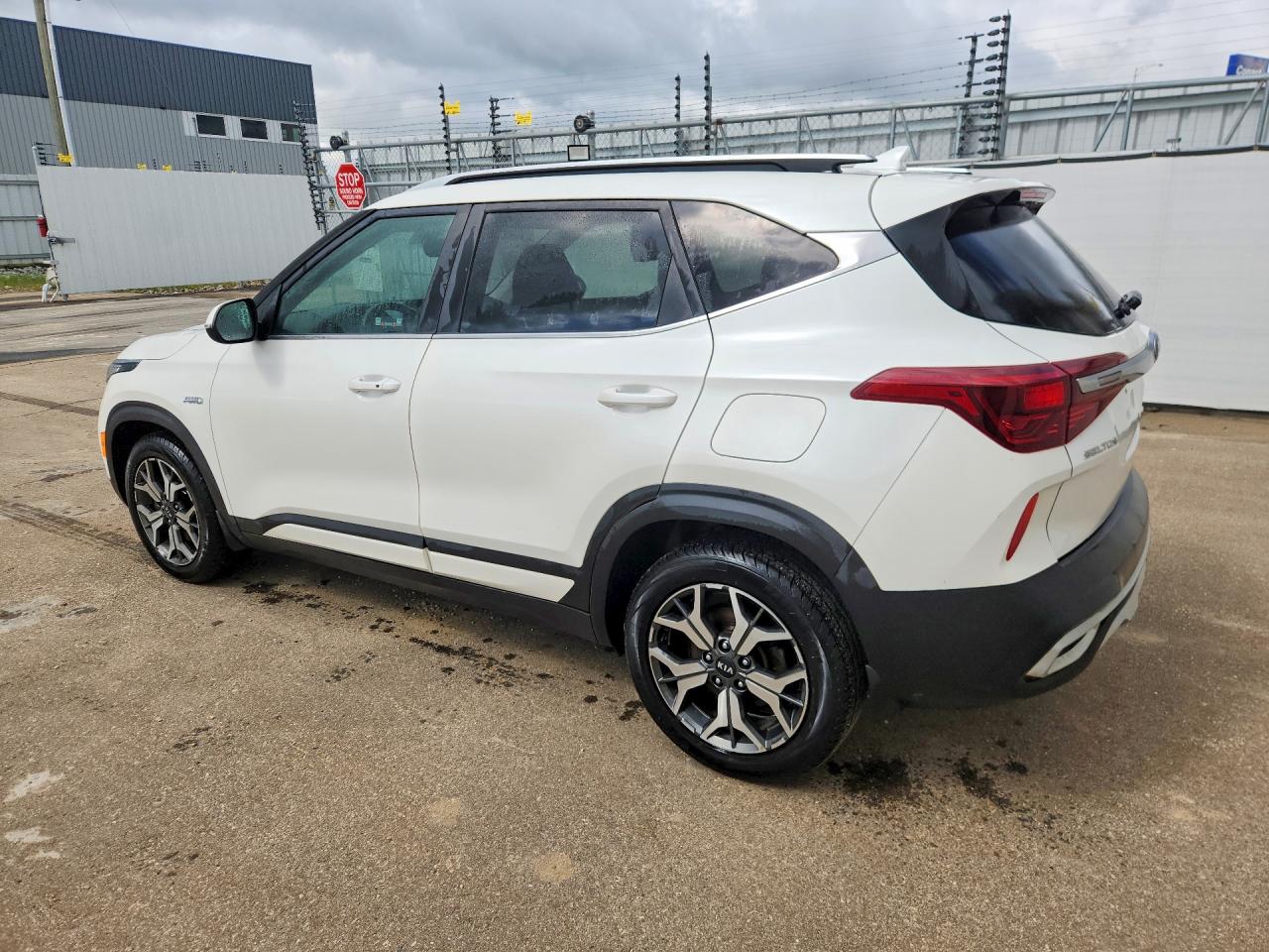 2021 KIA SELTOS EX — снимка 2