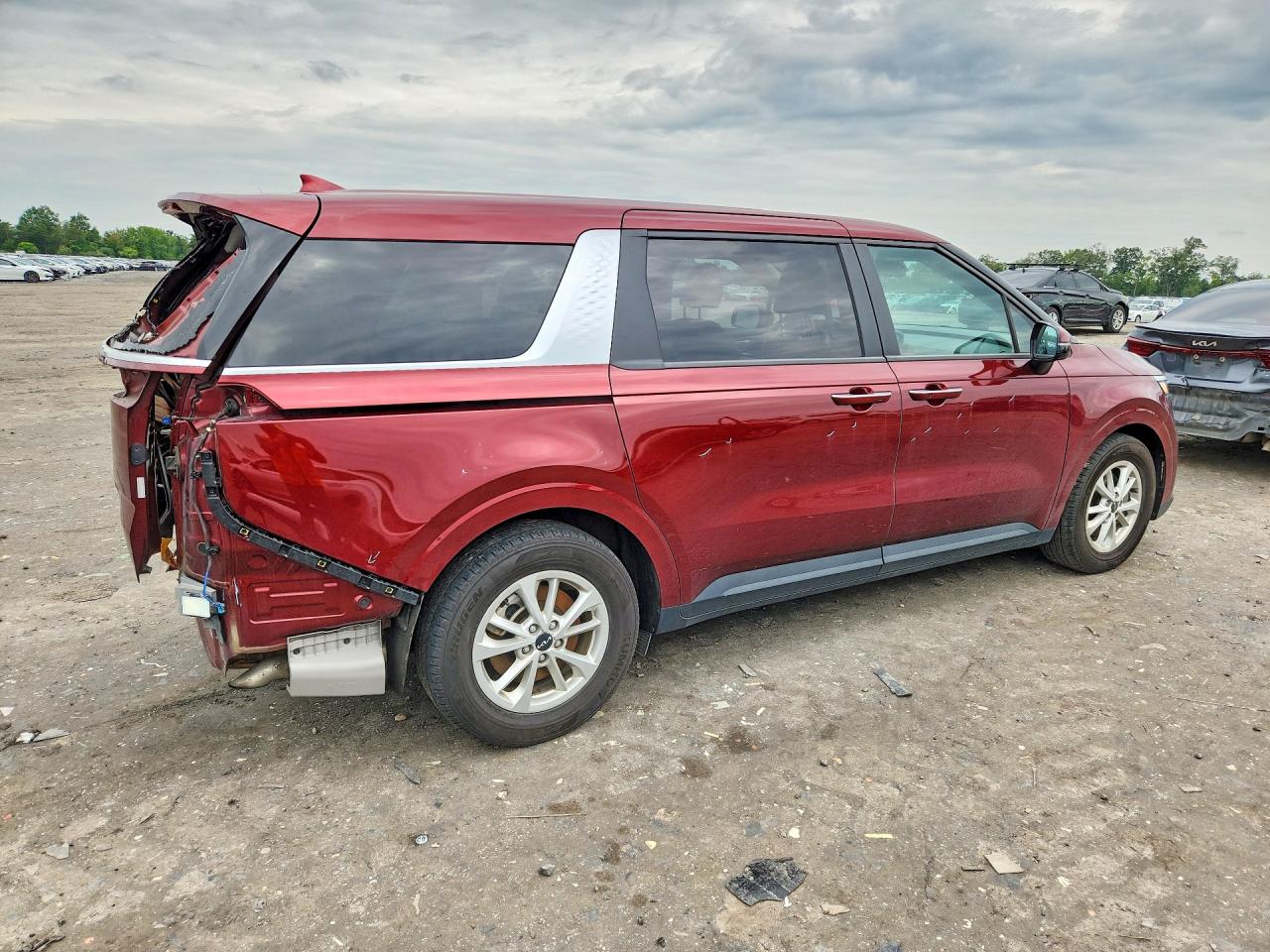 2024 KIA CARNIVAL LX — снимка 3
