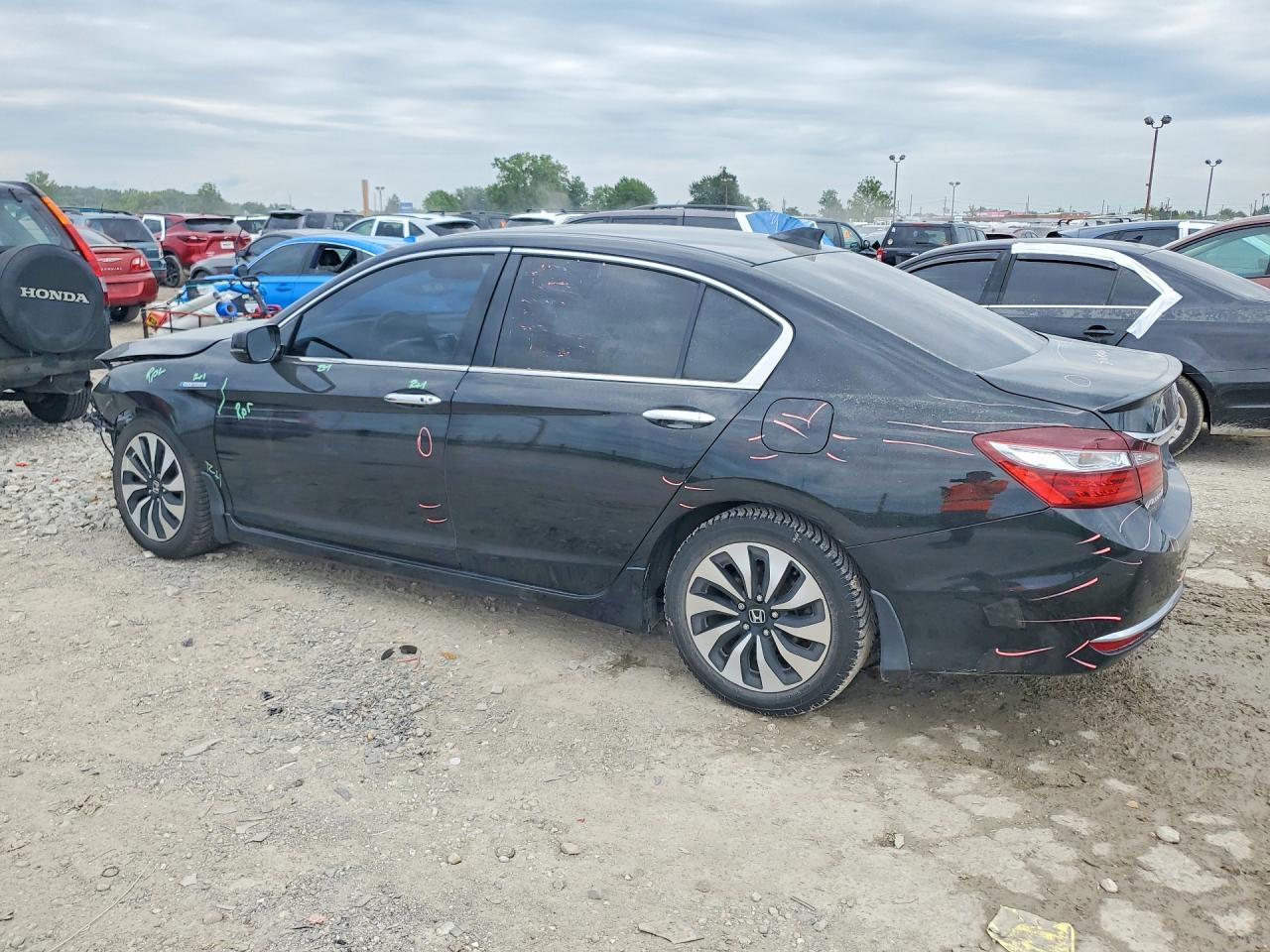 2017 HONDA ACCORD TOURING HYBRID — снимка 2