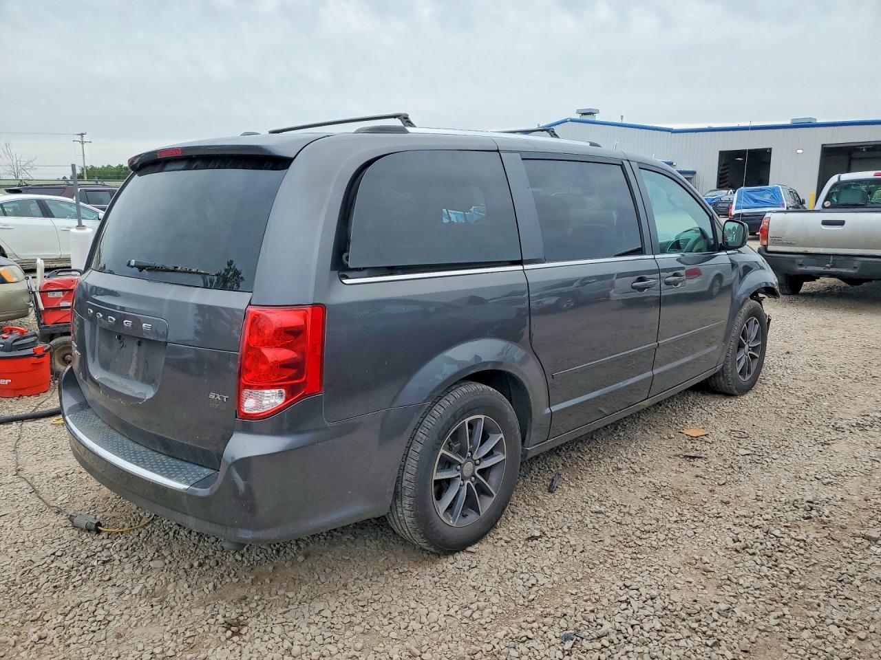 2017 DODGE GRAND CARAVAN SXT — снимка 3