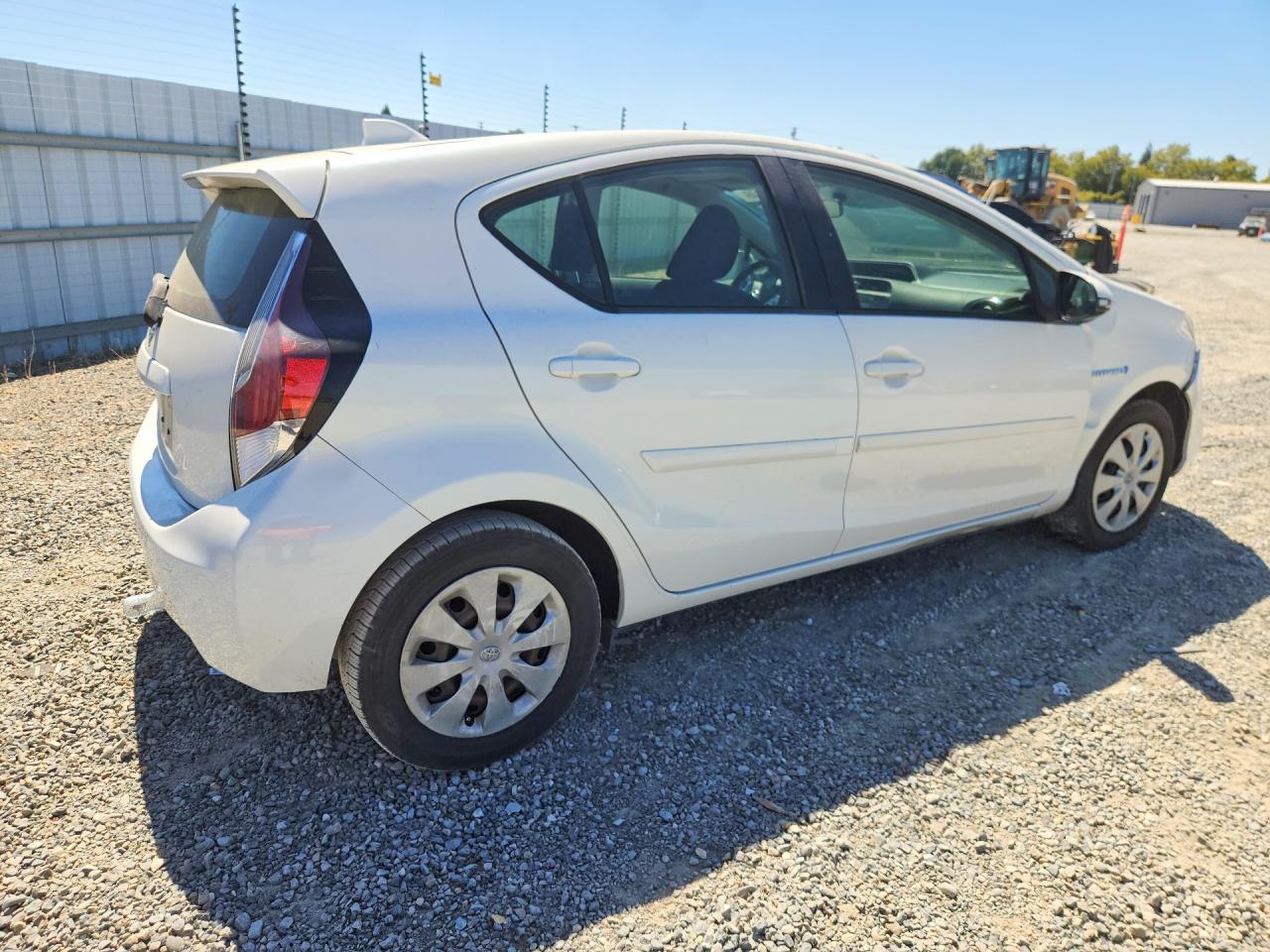 2016 TOYOTA PRIUS C TWO — снимка 3