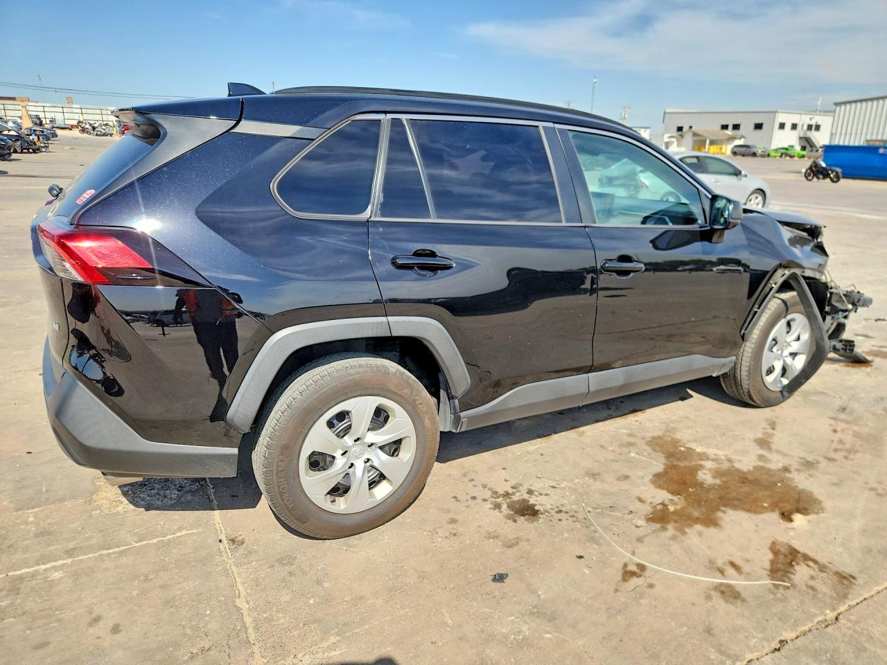 2021 TOYOTA RAV4 LE — снимка 3