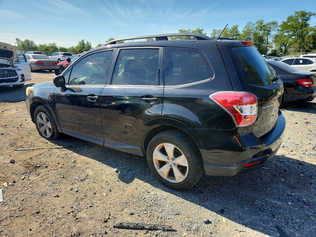 2015 SUBARU FORESTER 2.5I PREMIUM — photo 2