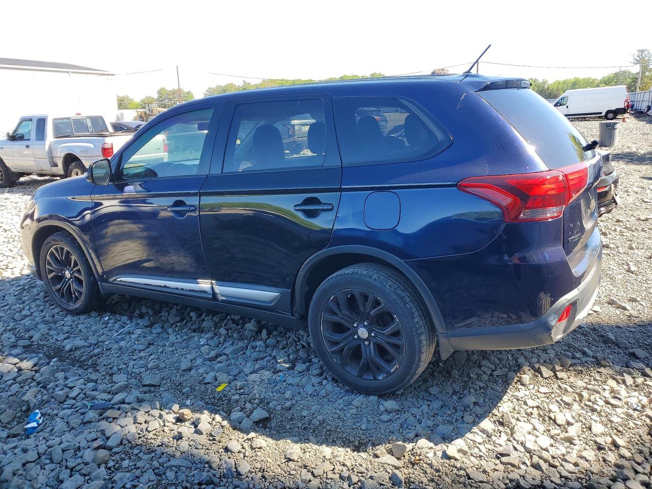 2016 MITSUBISHI OUTLANDER SE — снимка 2