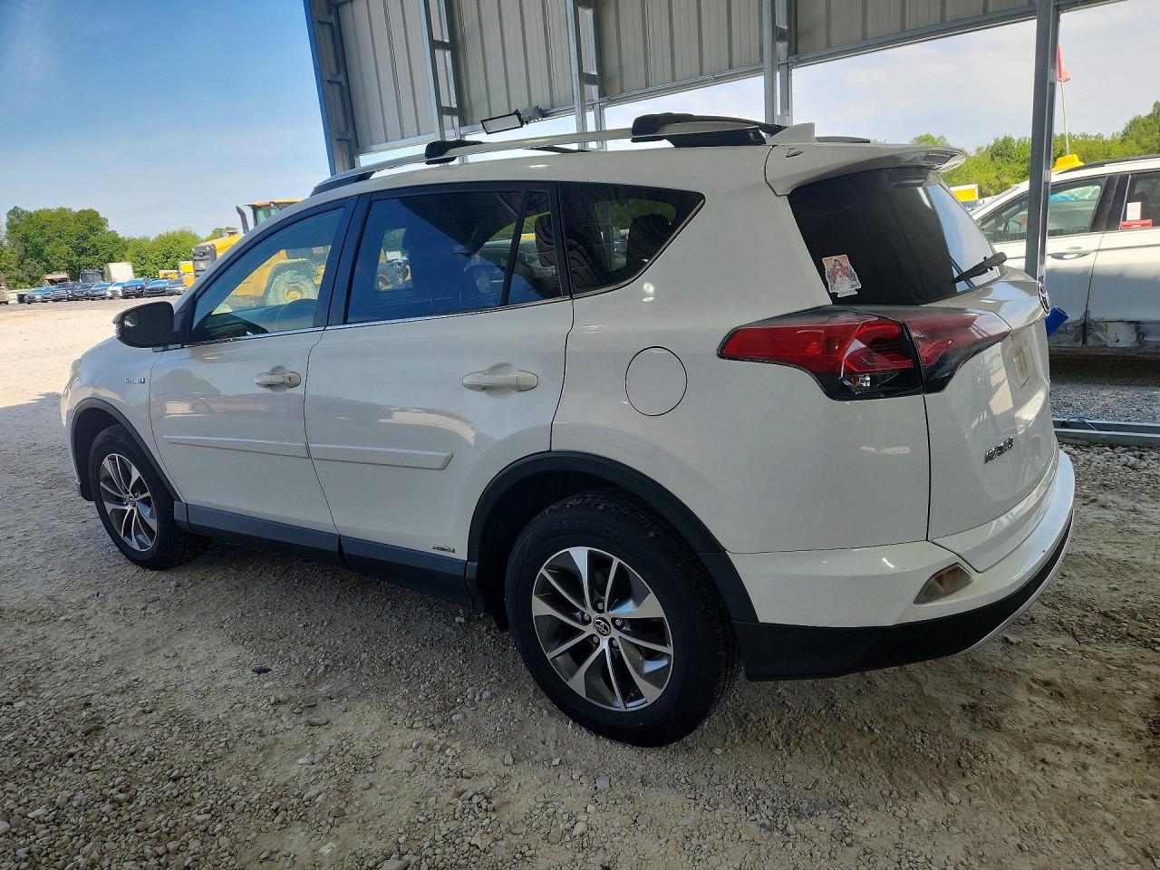 2016 TOYOTA RAV4 HV XLE — снимка 2