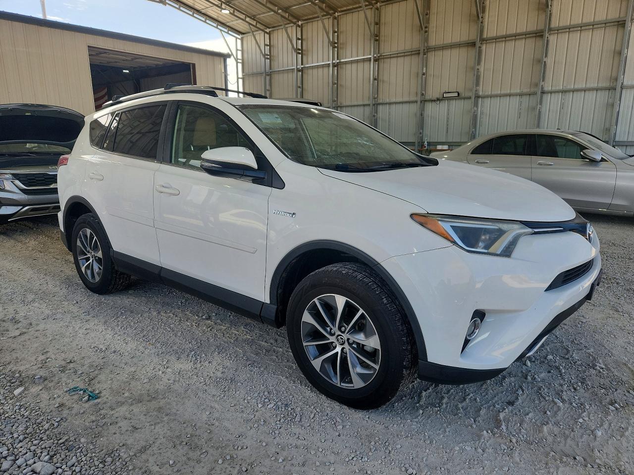 2016 TOYOTA RAV4 HV XLE — снимка 4