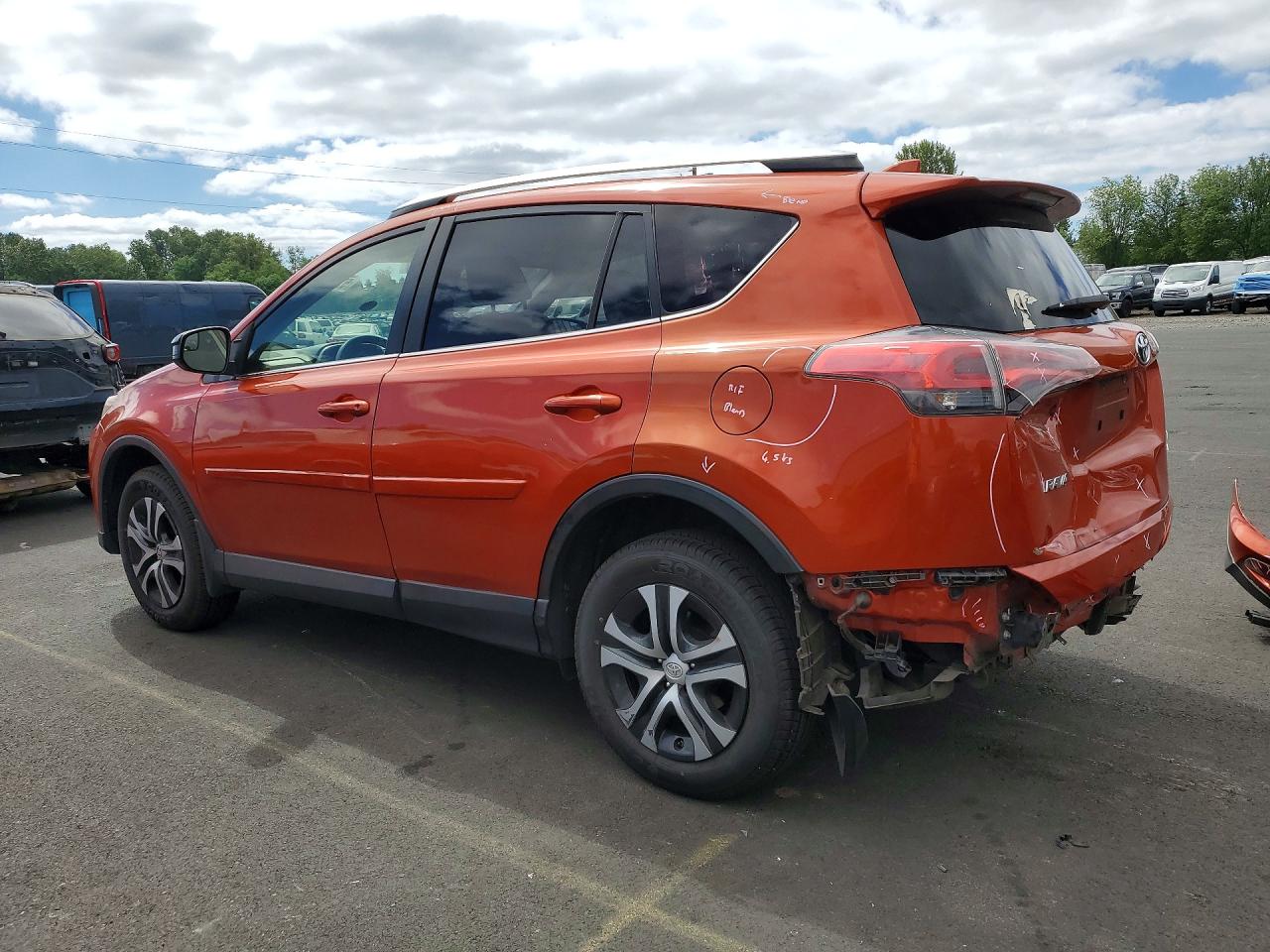 2016 TOYOTA RAV4 LE — снимка 2
