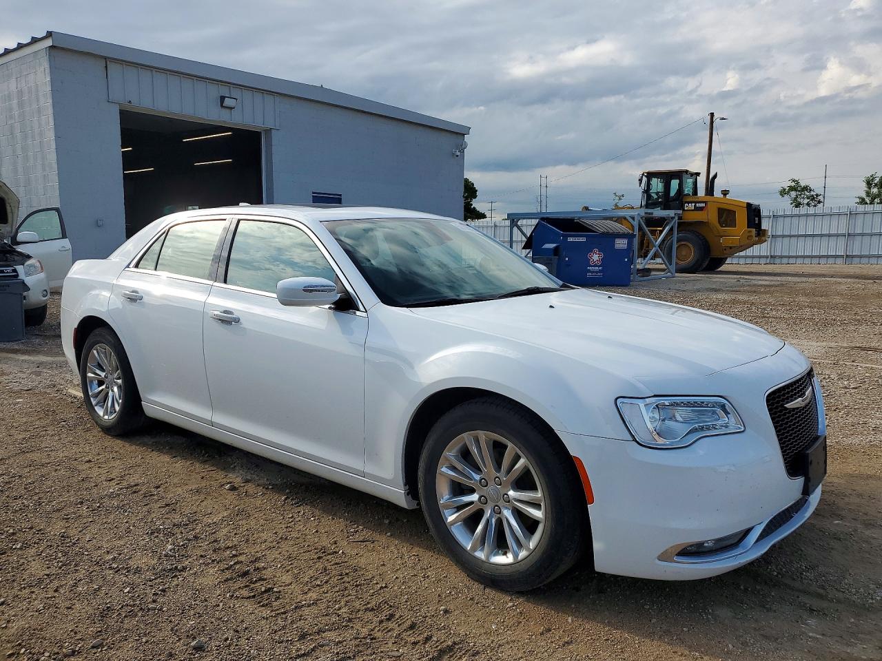 2016 CHRYSLER 300 LIMITED — снимка 4