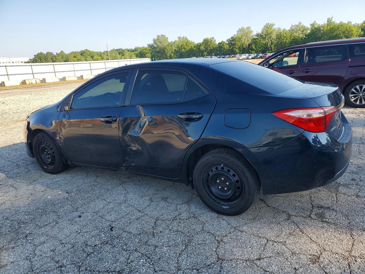 2017 TOYOTA COROLLA LE — снимка 2