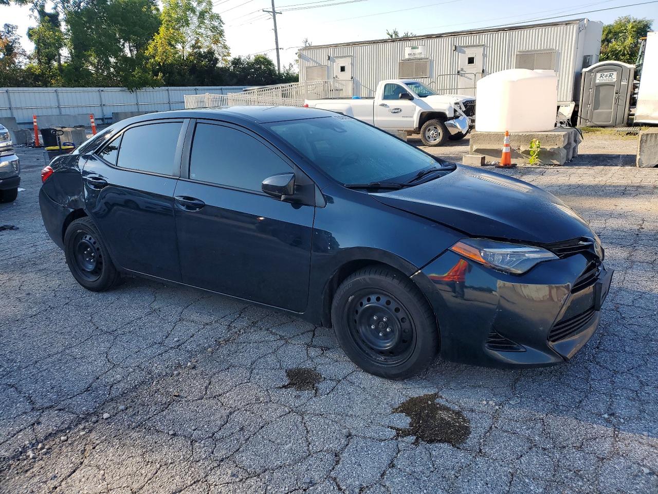 2017 TOYOTA COROLLA LE — снимка 4