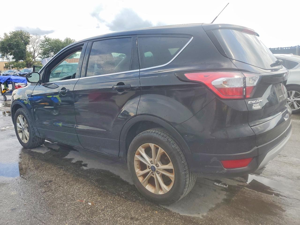 2017 FORD ESCAPE SE — снимка 2