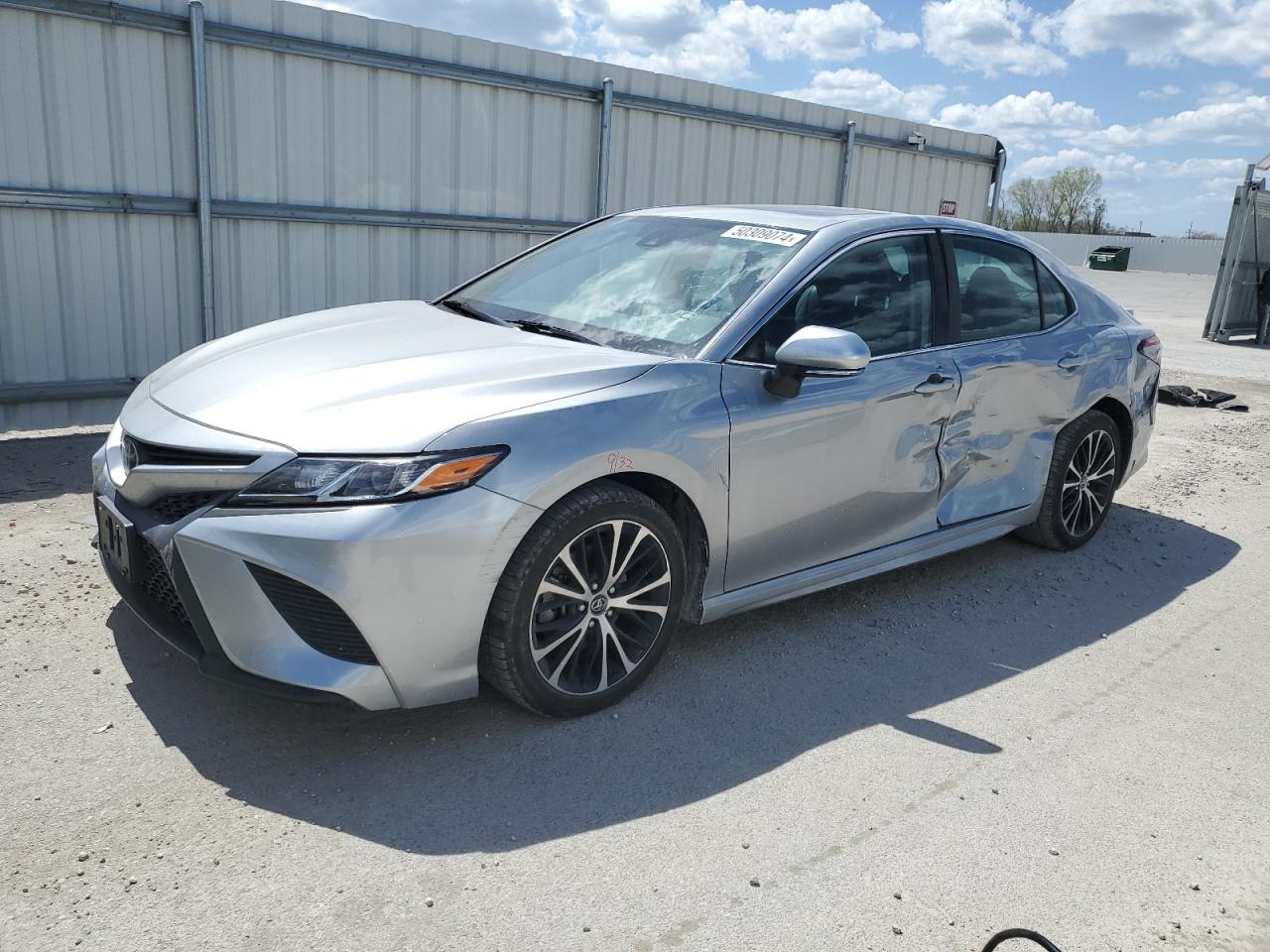 2019 TOYOTA CAMRY SE
