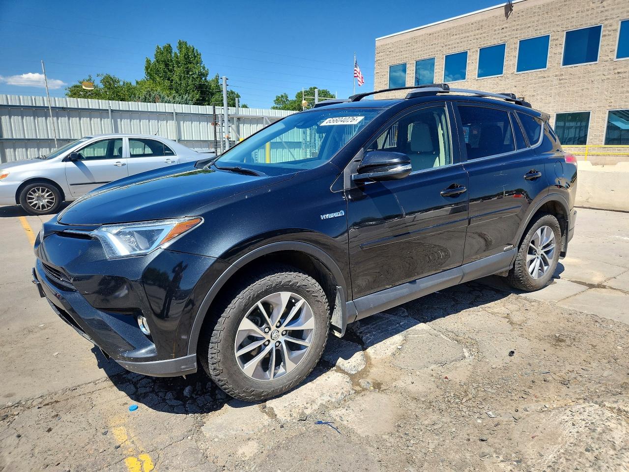 2017 TOYOTA RAV4 HYBRID XLE