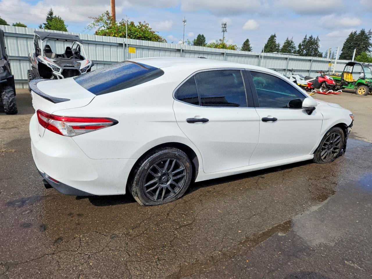 2018 TOYOTA CAMRY LE — снимка 3