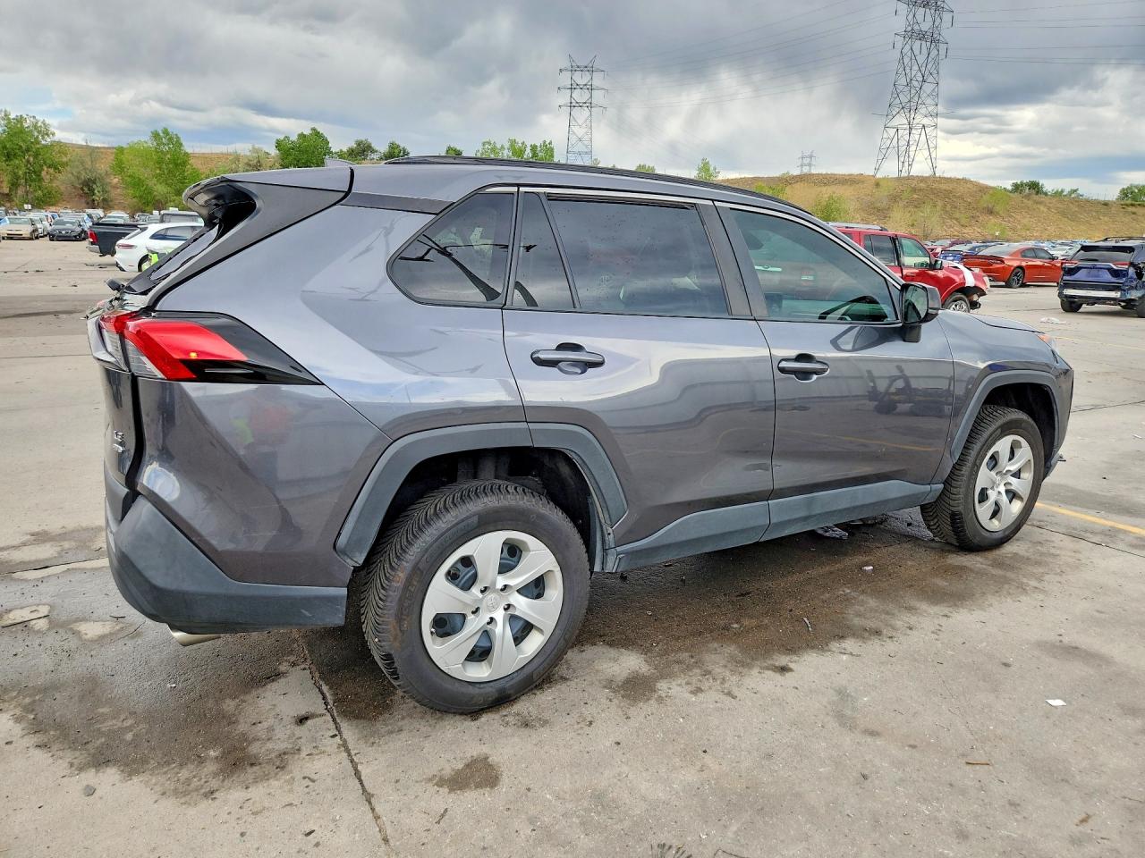 2021 TOYOTA RAV4 LE — снимка 3