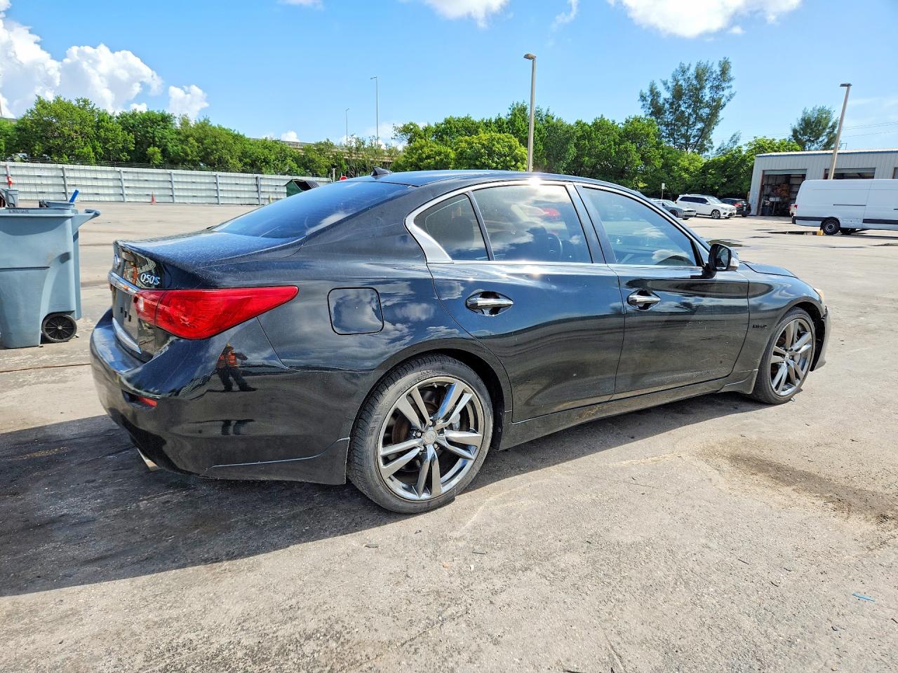 2015 INFINITI Q50 HYBRID PREMIUM — снимка 3