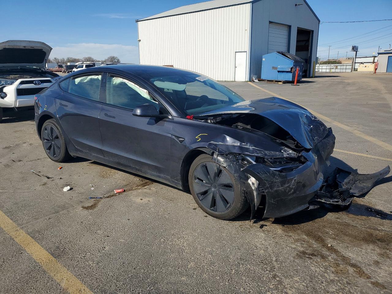 2025 TESLA MODEL 3 — снимка 4