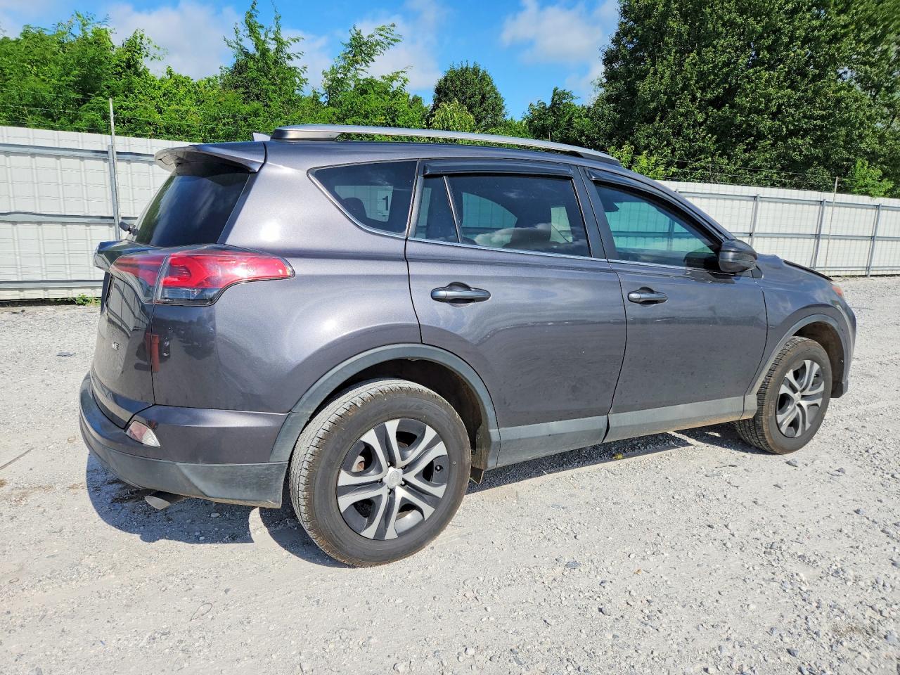 2018 TOYOTA RAV4 LE — снимка 3