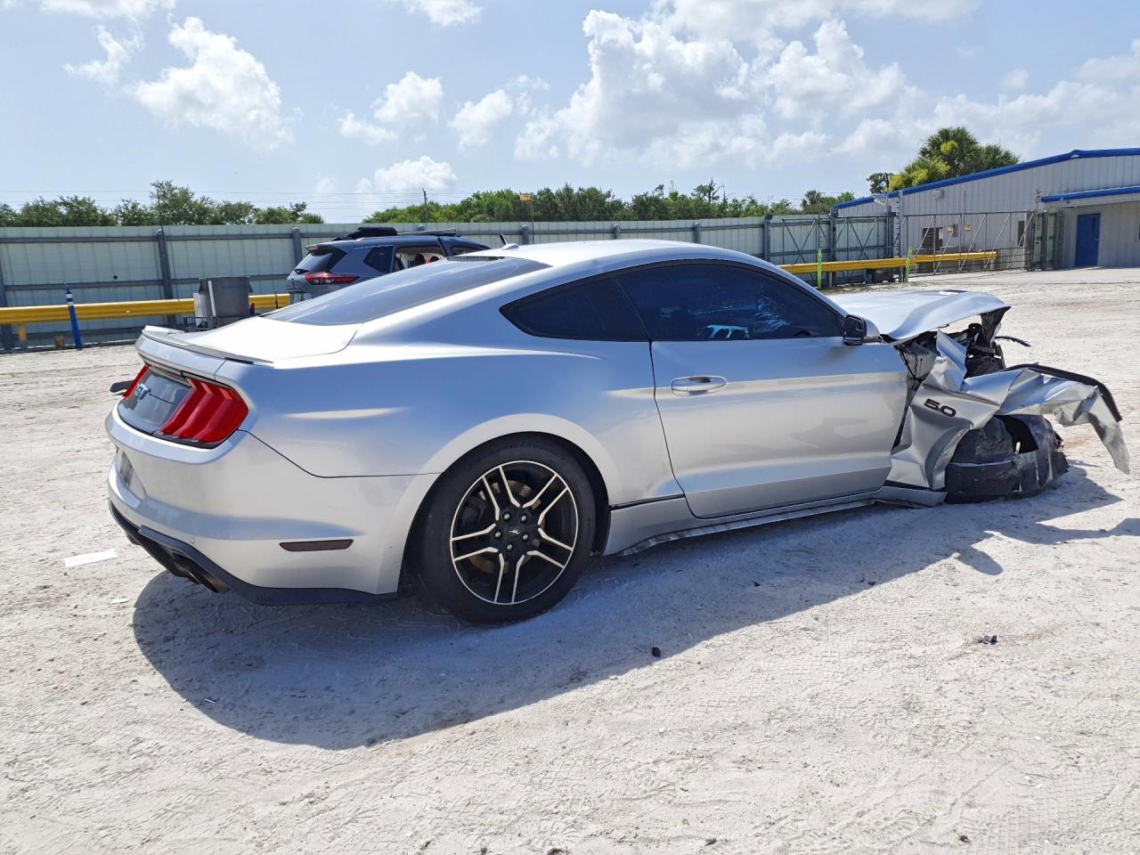 2019 FORD MUSTANG GT — снимка 3