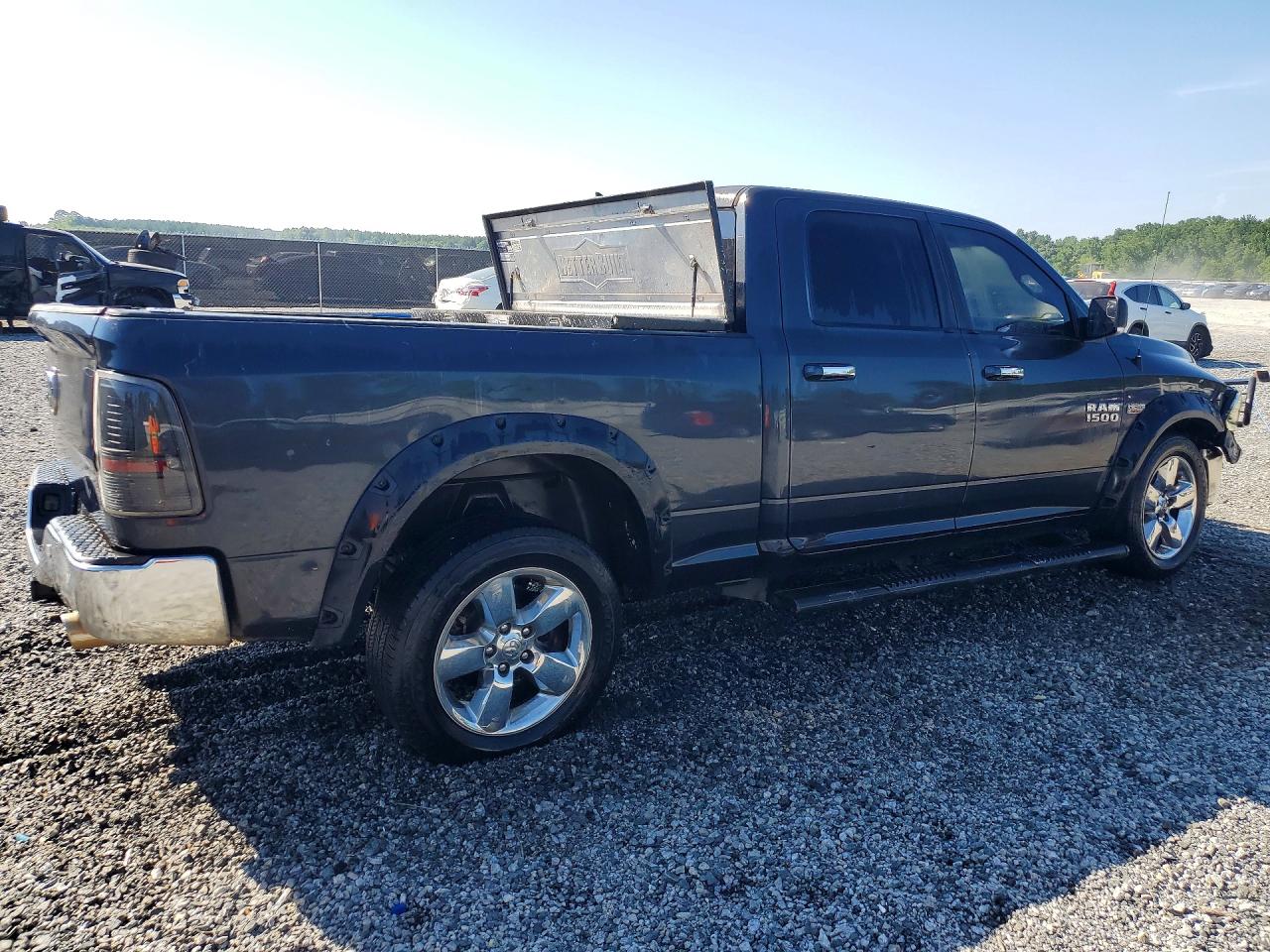 2017 RAM 1500 SLT — снимка 3