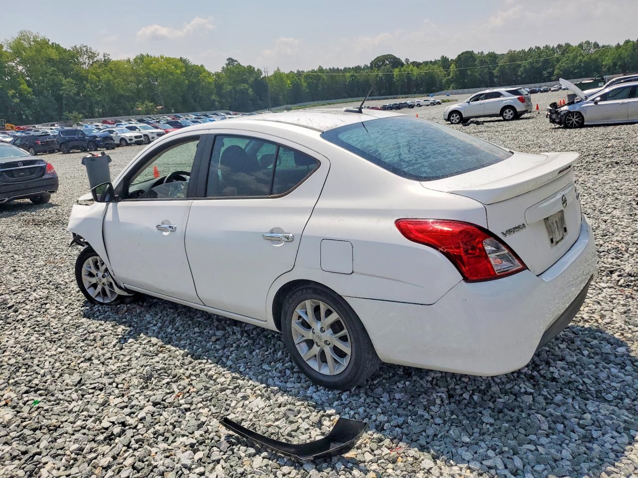 2018 NISSAN VERSA SV — снимка 2