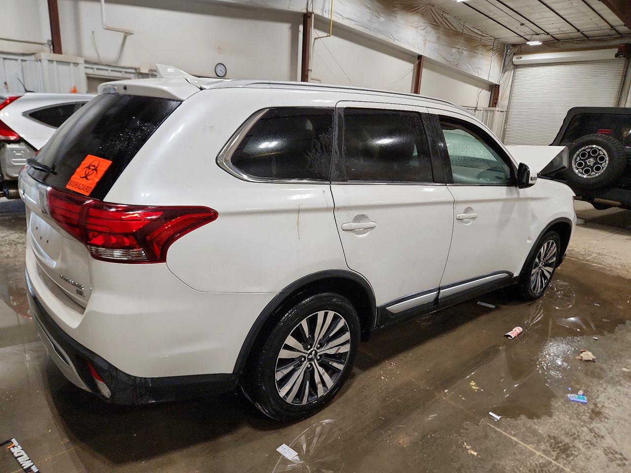 2019 MITSUBISHI OUTLANDER SE/SEL/LE — снимка 3