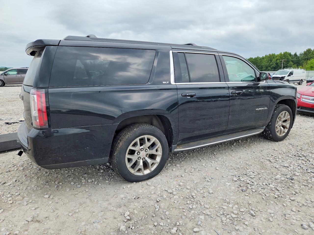 2016 GMC YUKON XL K1500 SLT — снимка 3