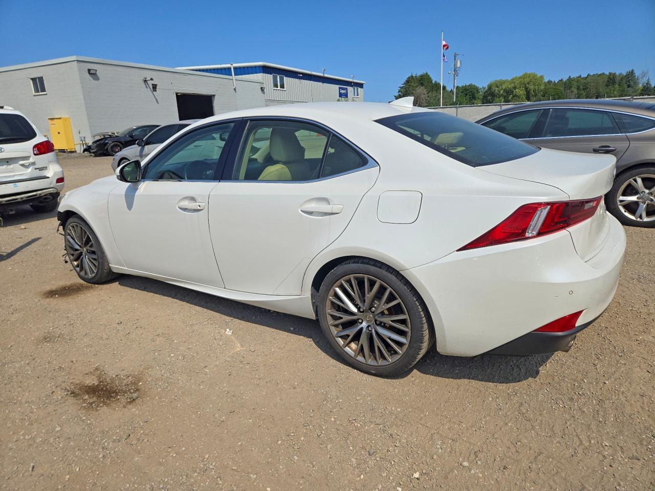 2015 LEXUS IS 250 — снимка 2
