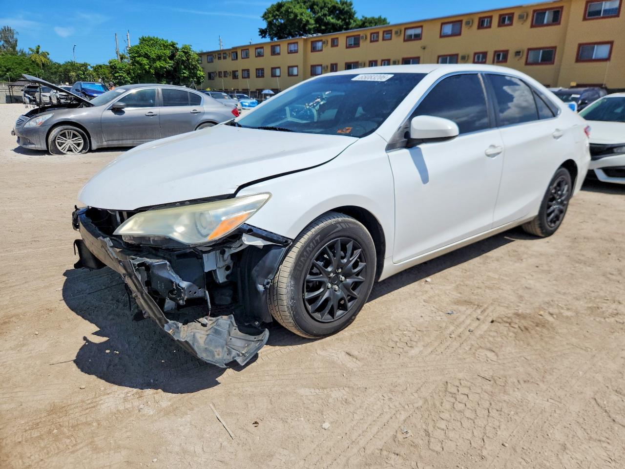 2015 TOYOTA CAMRY LE