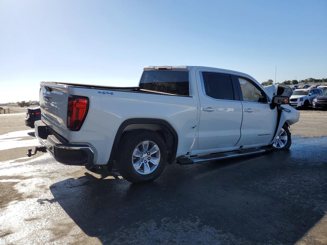 2026 GMC SIERRA K1500 SLE — снимка 3