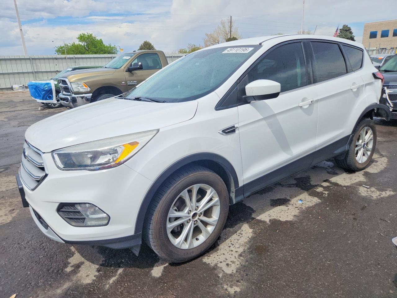 2019 FORD ESCAPE SE