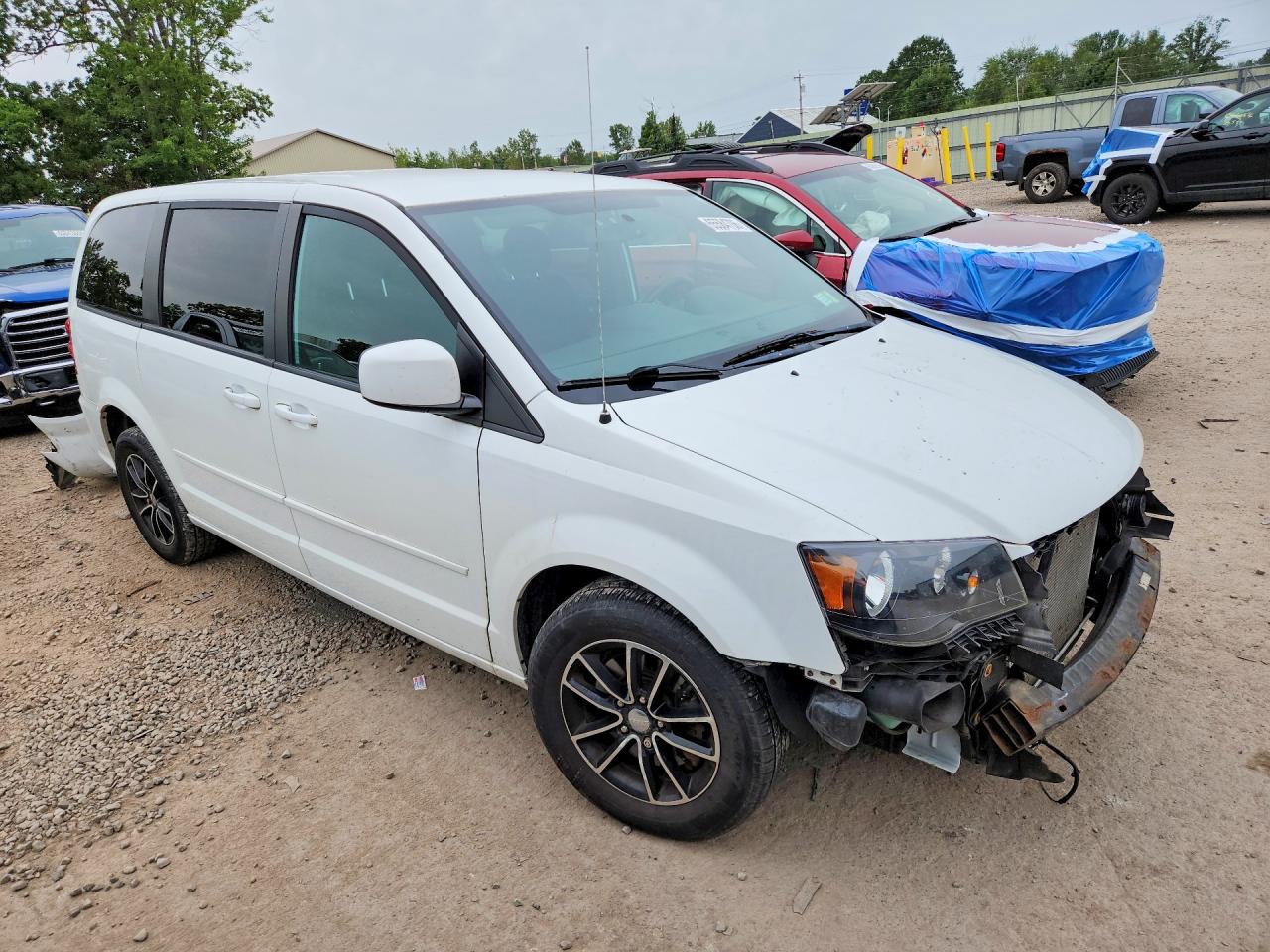 2017 DODGE GRAND CARAVAN SE — снимка 4