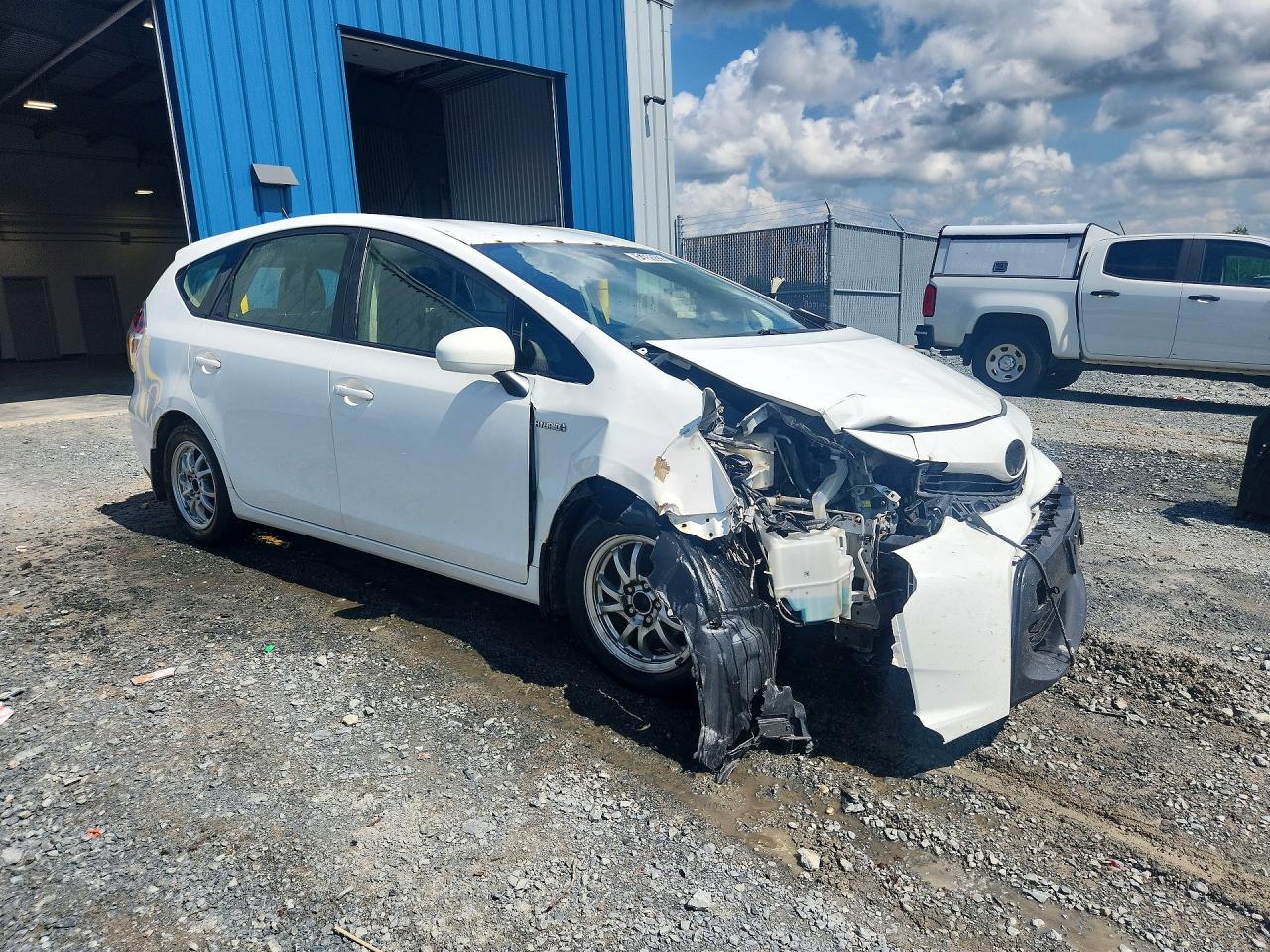 2017 TOYOTA PRIUS V TWO — снимка 4