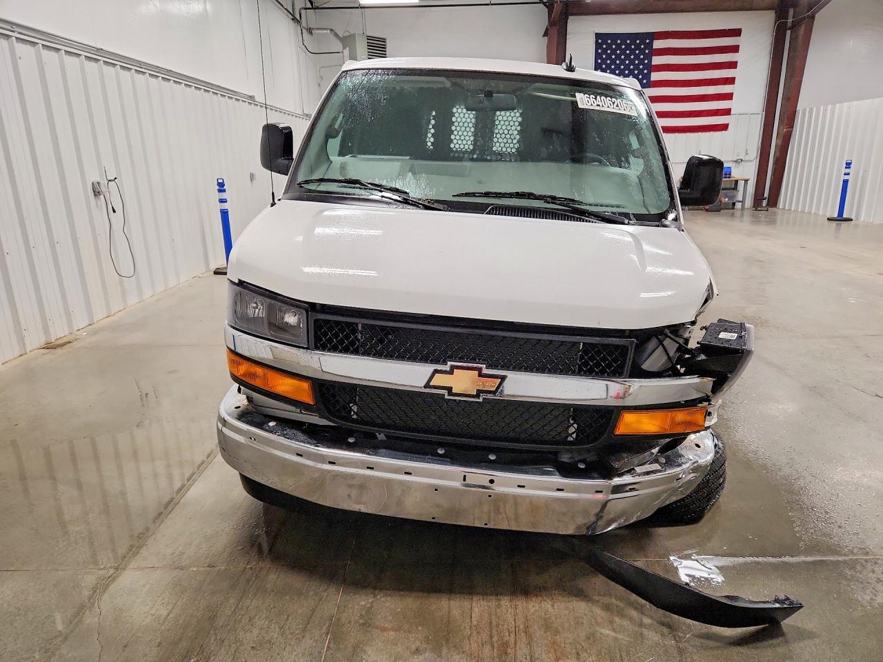 2025 CHEVROLET EXPRESS G2500 — снимка 5