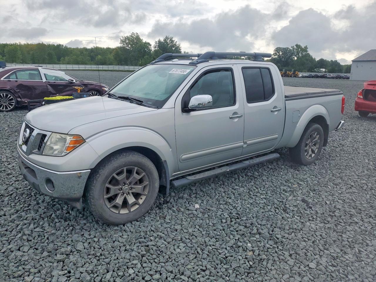 2015 NISSAN FRONTIER SV
