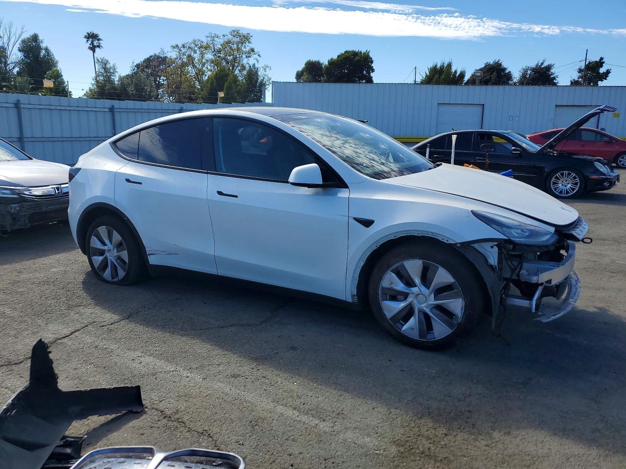 2023 TESLA MODEL Y — снимка 4