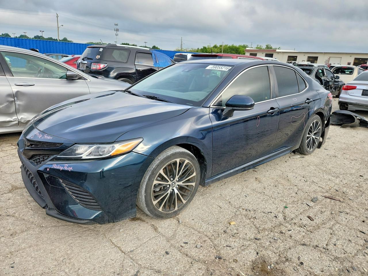 2018 TOYOTA CAMRY SE