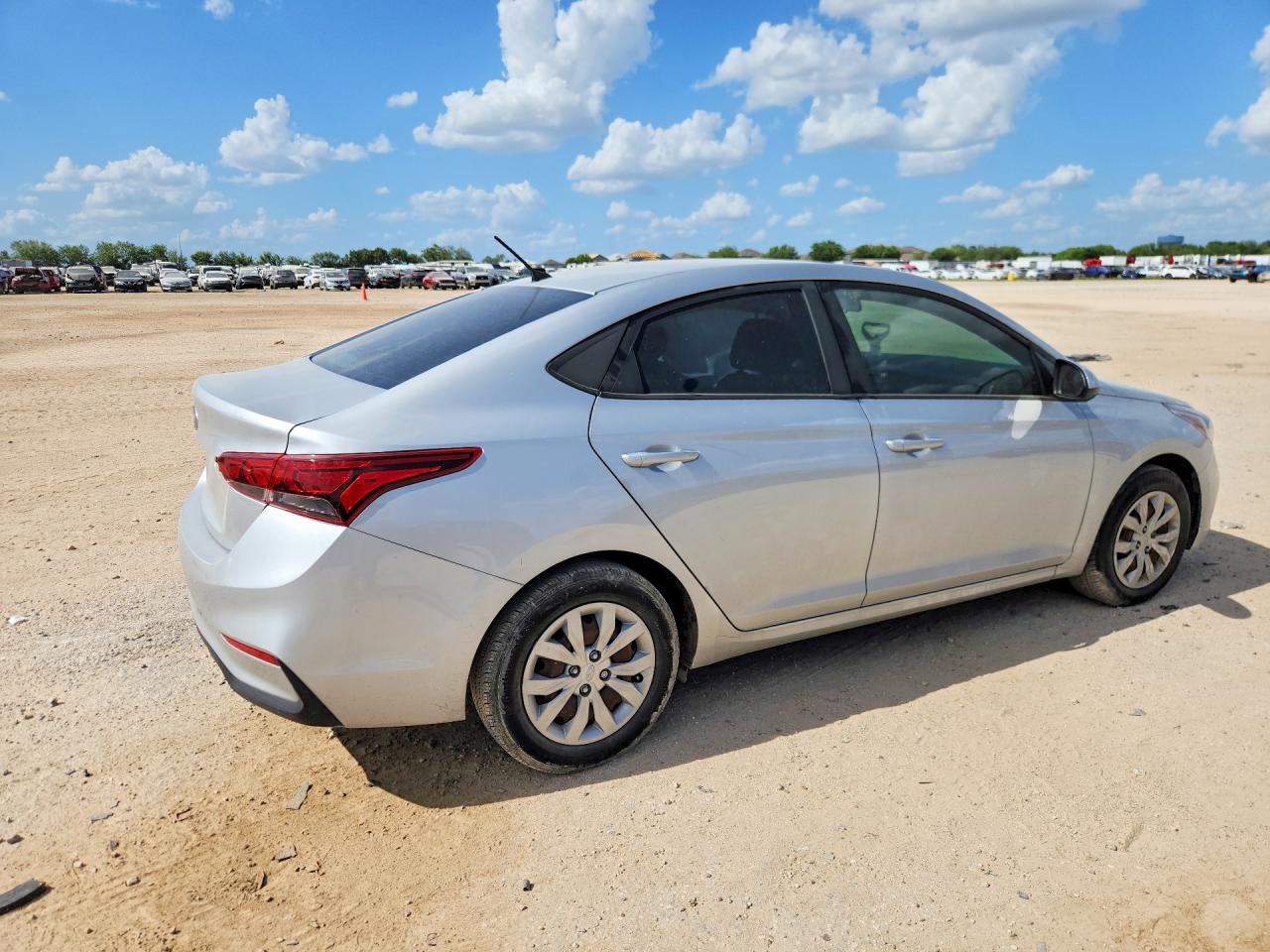 2022 HYUNDAI ACCENT SE — снимка 3