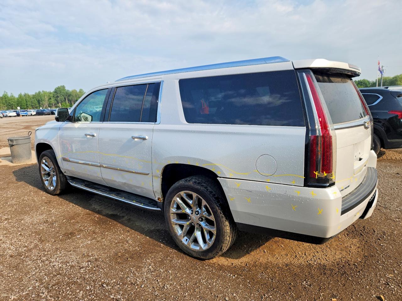 2016 CADILLAC ESCALADE ESV PREMIUM — снимка 2